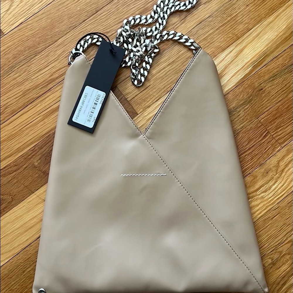 MM6 Maison Margiela- triangle chain bag